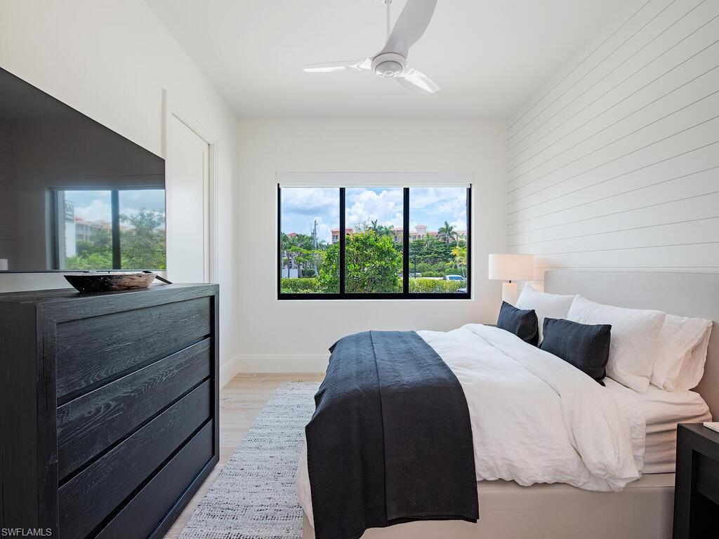 QUATTRO AT NAPLES SQUARE - Residential