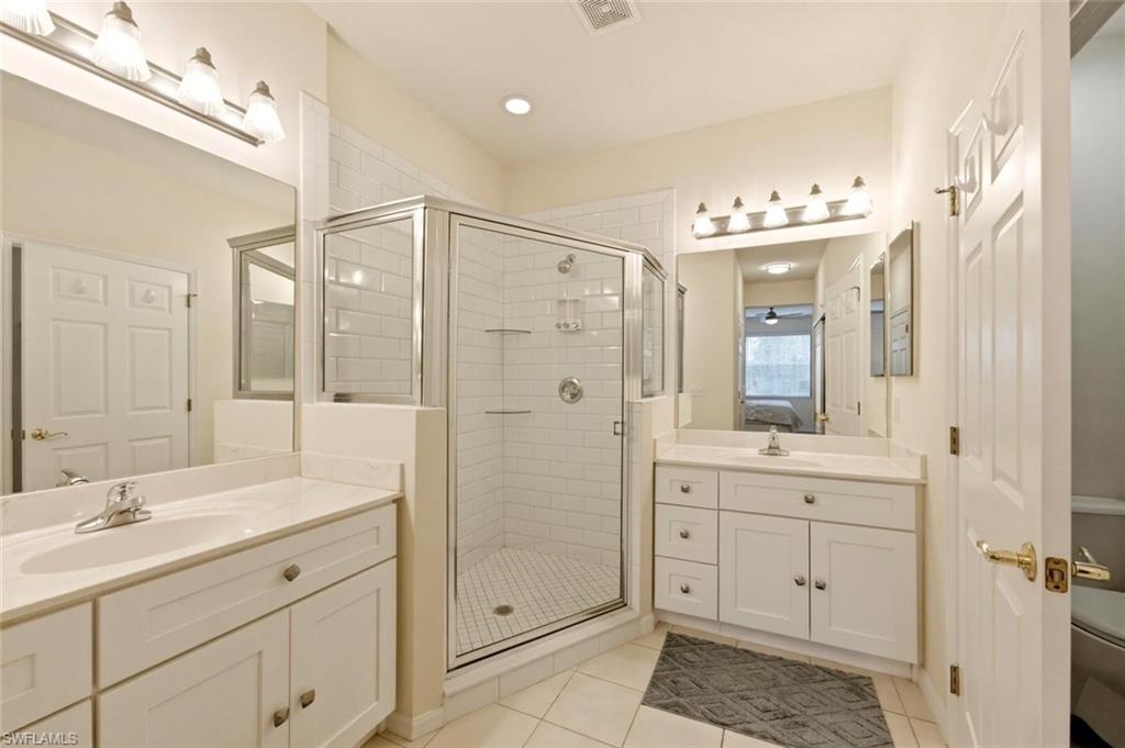 LAKE BARRINGTON - Residential