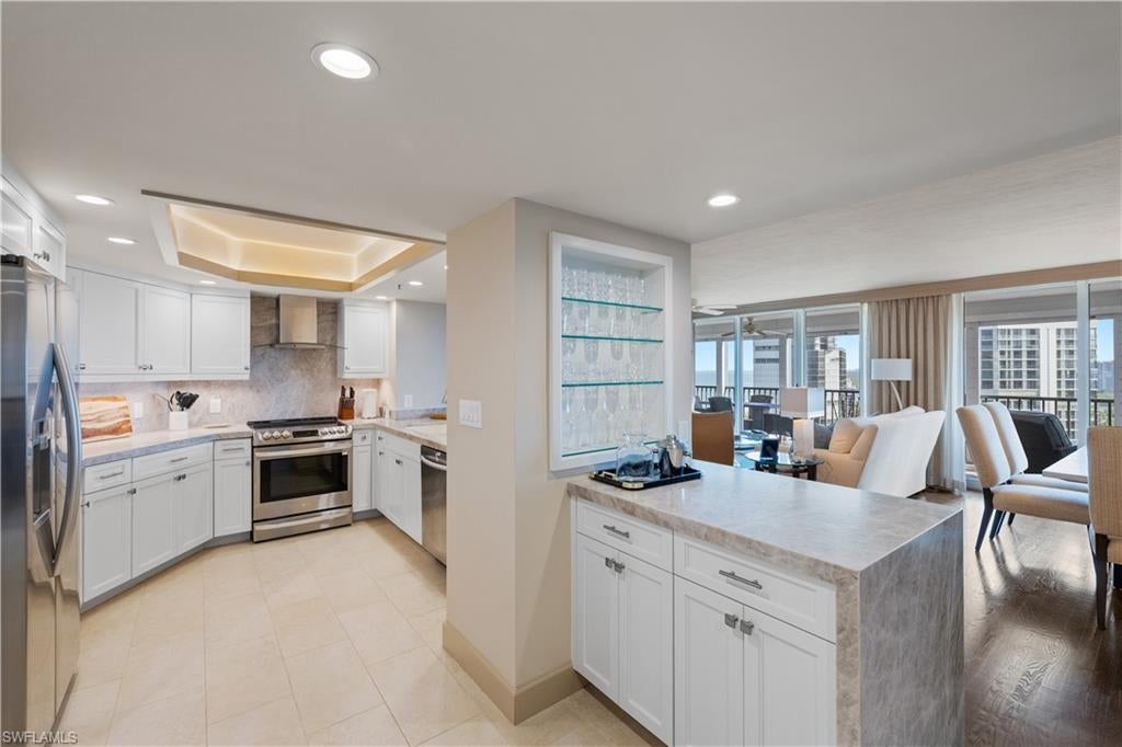 4651 Gulf Shore BLVD N 1805