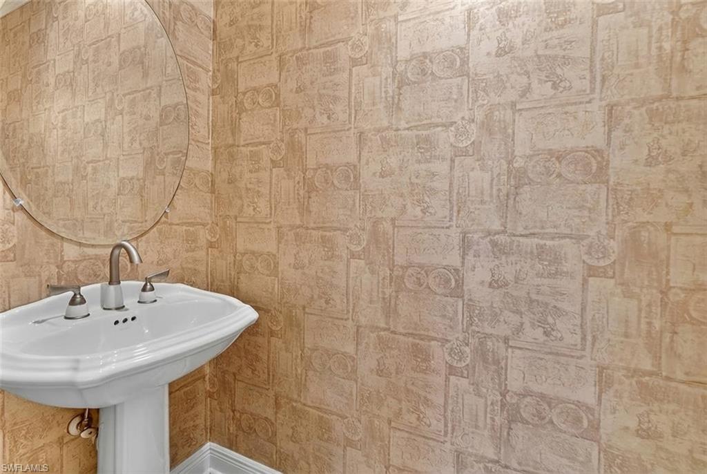 CASCADES AT ESTERO - Residential