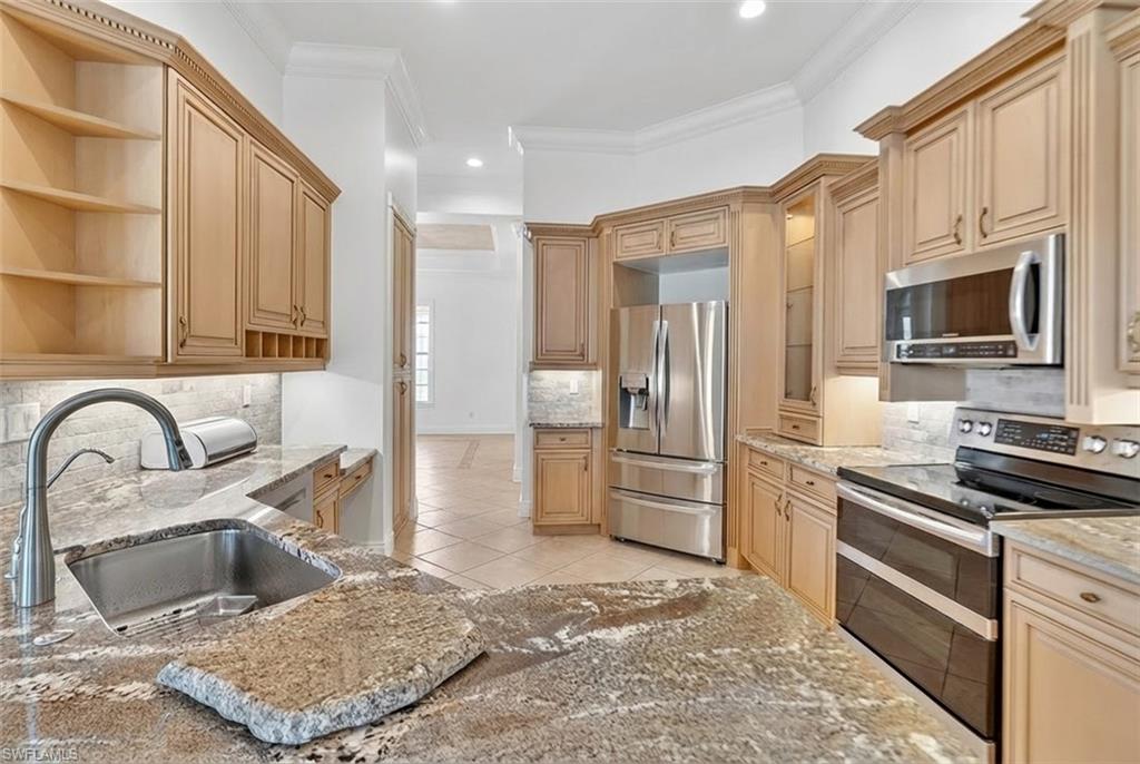 CASCADES AT ESTERO - Residential