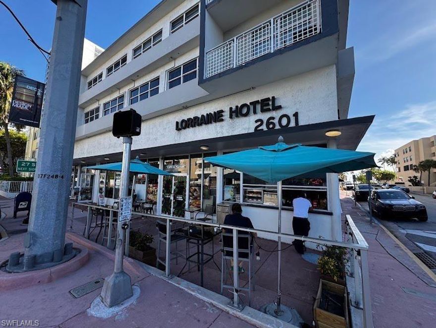 CONVENIENCE STORE ** PRIME PRIME MIAMI BEACH LOCATION ** OCEAN FRONT SIDE ** CORNER STORE ** 10 YEAR NEW LEASE ** VERY GOOD VOR VISA ** $ 12,000 RENT / MONTH ** 2,700 SF ** -AS IS- WITH EVERYTHING ** CASH COW ** DON'T DISTURB THE EMPLOYEES **