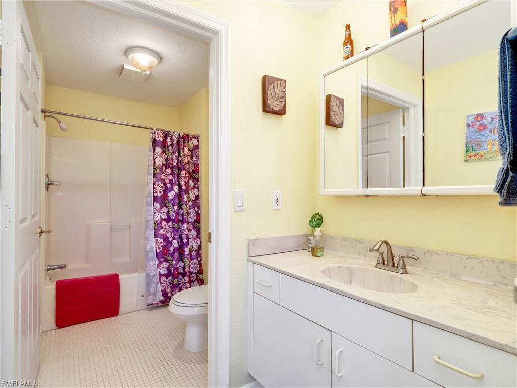 COLLIER WOODS - Residential