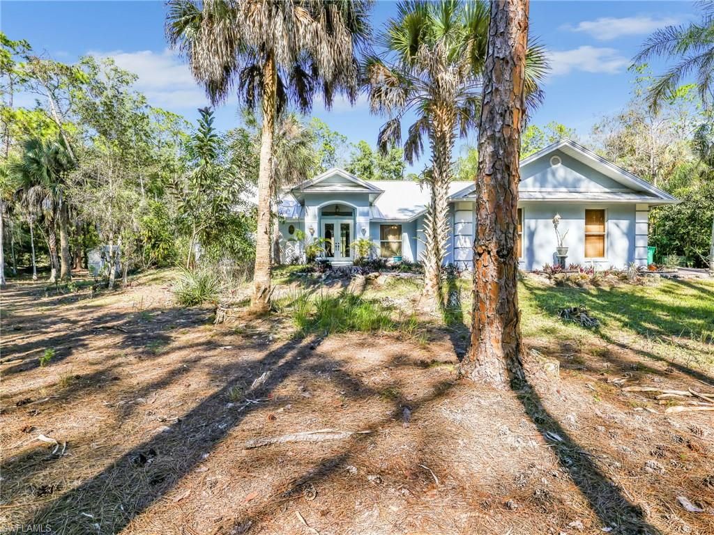 Photo of 4521 3rd AVE NW, NAPLES, FL 34119 (MLS # 225080395)