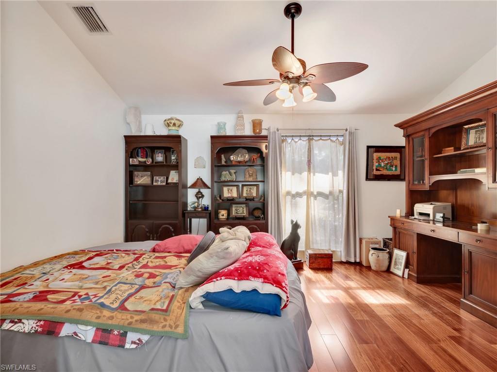 COLLIER WOODS - Residential