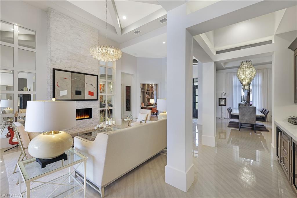 BAY WOODS - Residential