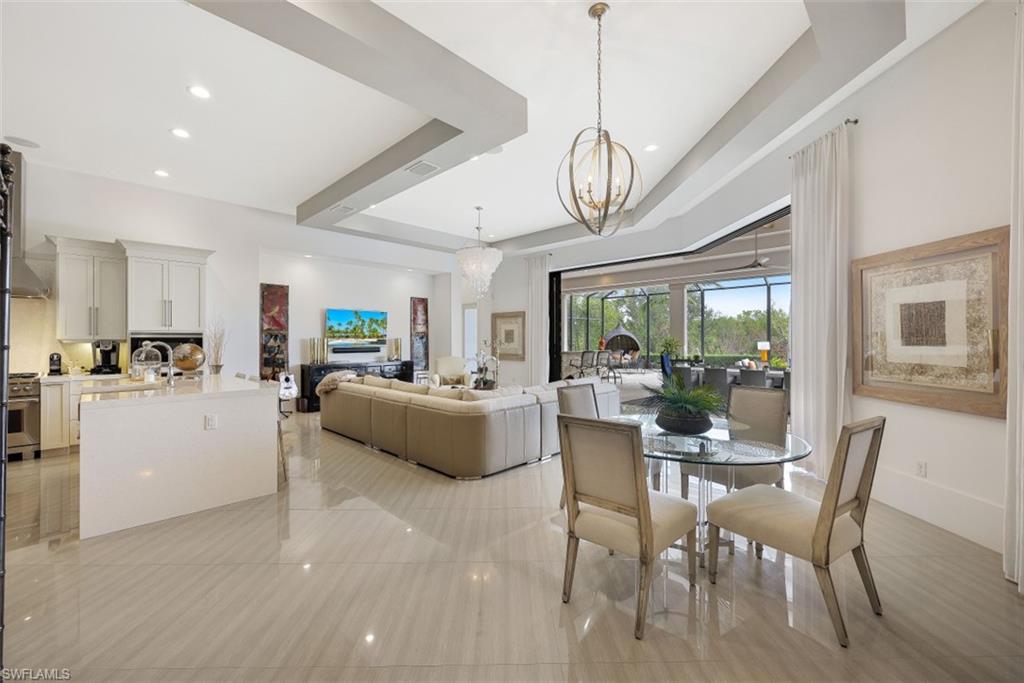 BAY WOODS - Residential