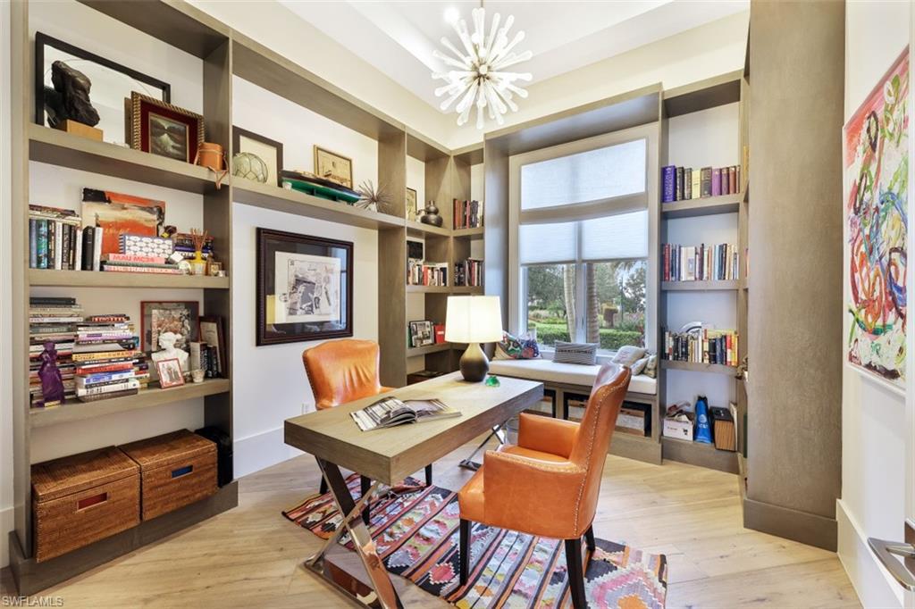 BAY WOODS - Residential