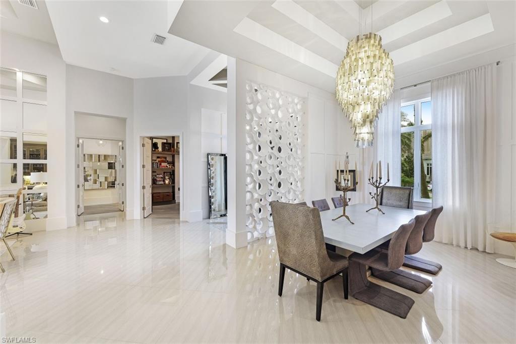 BAY WOODS - Residential