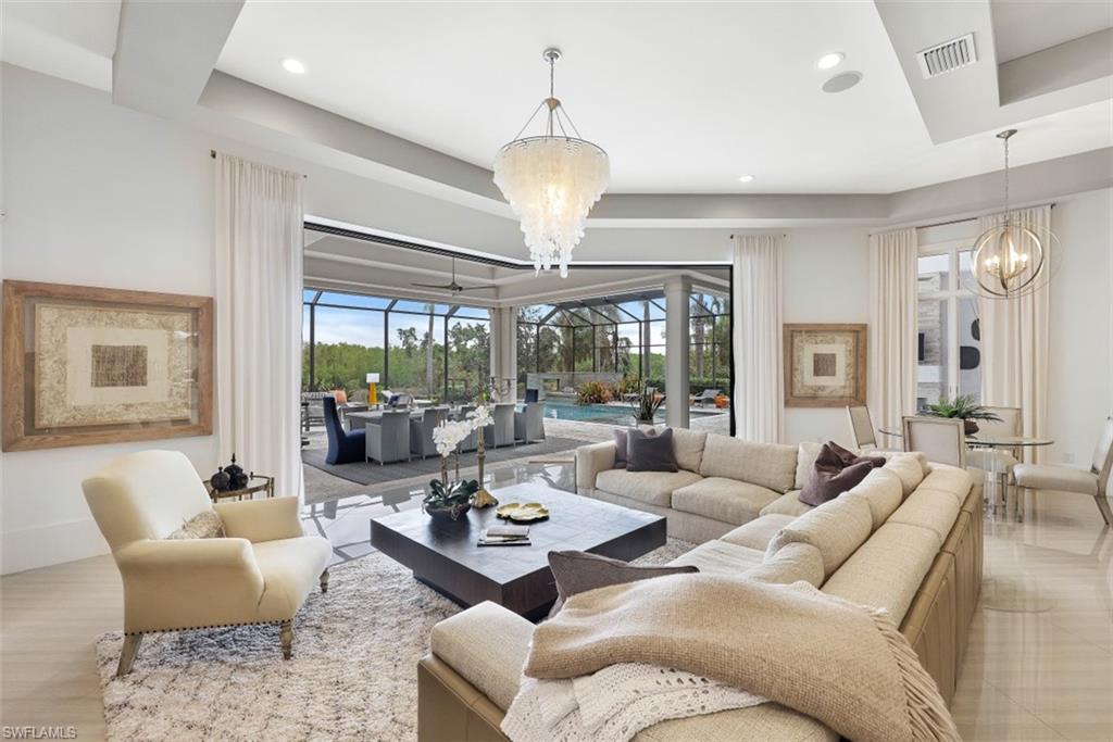 BAY WOODS - Residential