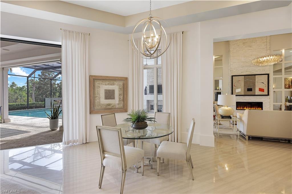 BAY WOODS - Residential