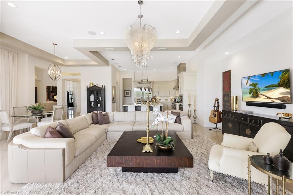 BAY WOODS - Residential