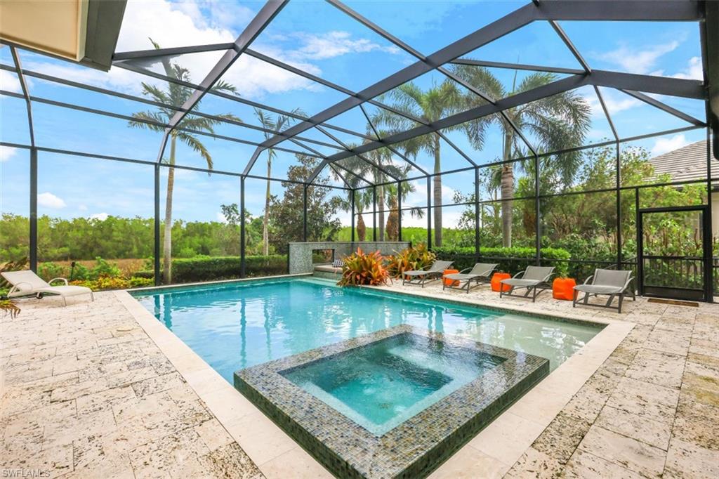 BAY WOODS - Residential