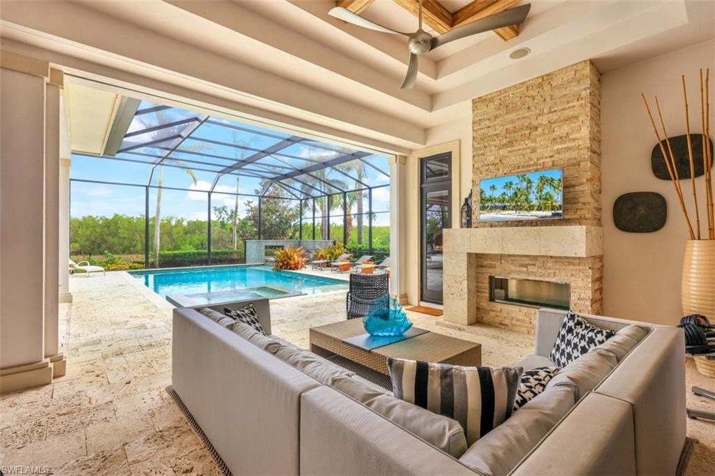 BAY WOODS - Residential