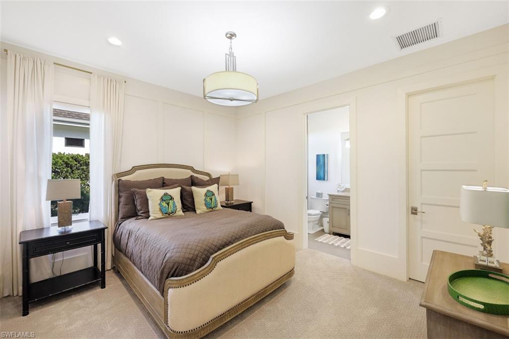 BAY WOODS - Residential