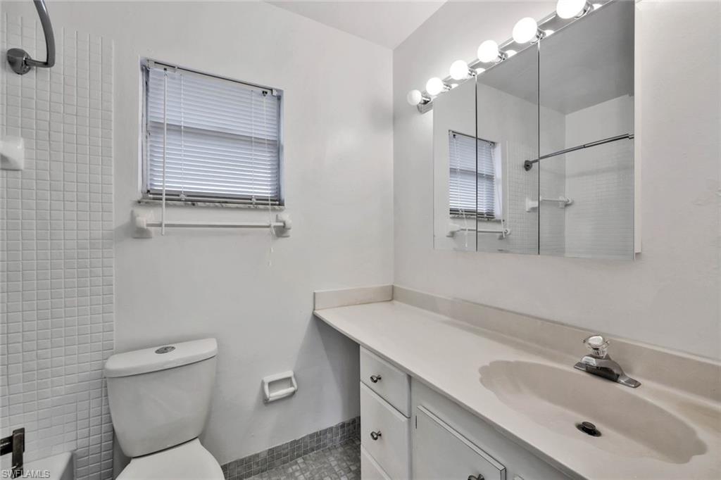 CALOOSA BAYVIEW - Residential