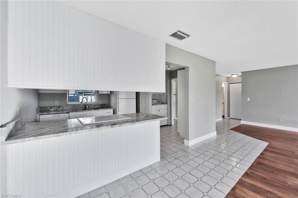 CALOOSA BAYVIEW - Residential