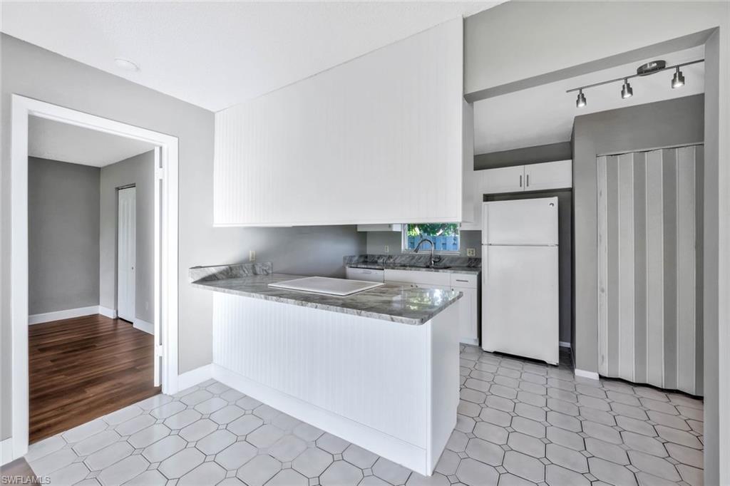 CALOOSA BAYVIEW - Residential