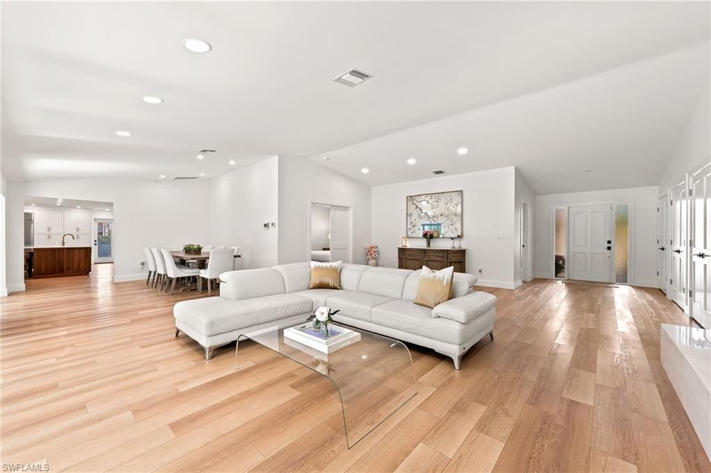 PARK SHORE - Residential