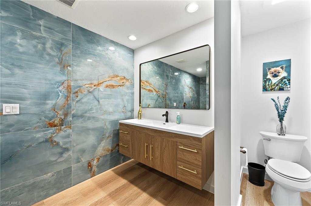 PARK SHORE - Residential