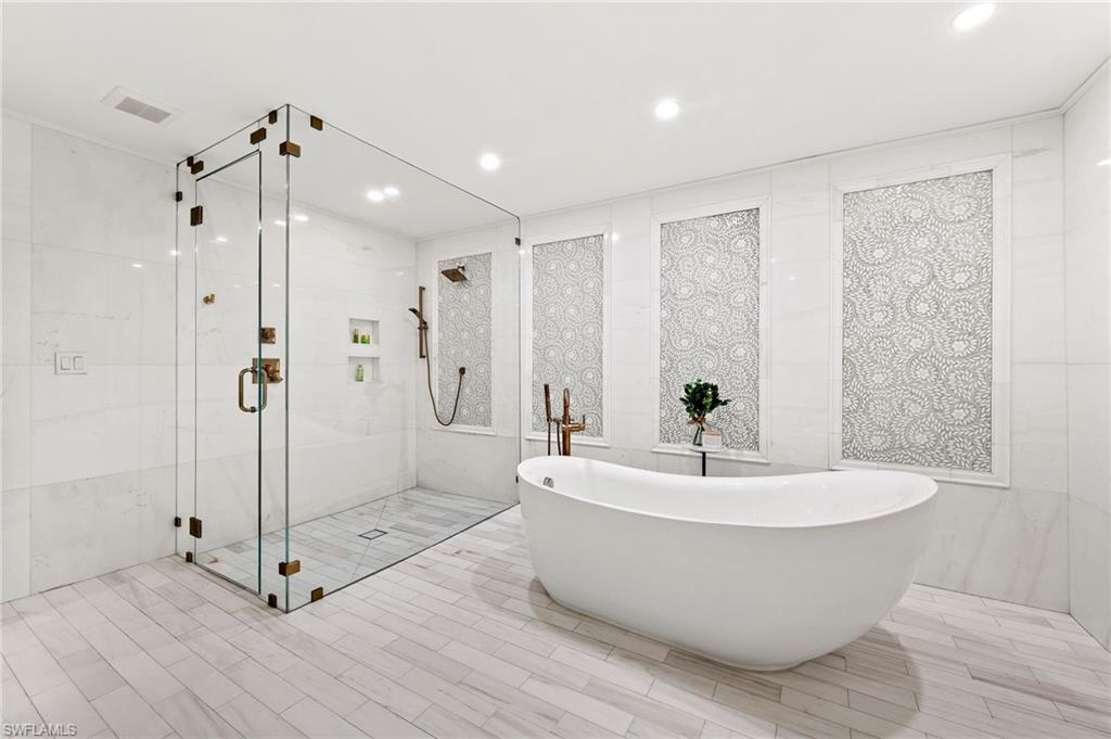 PARK SHORE - Residential