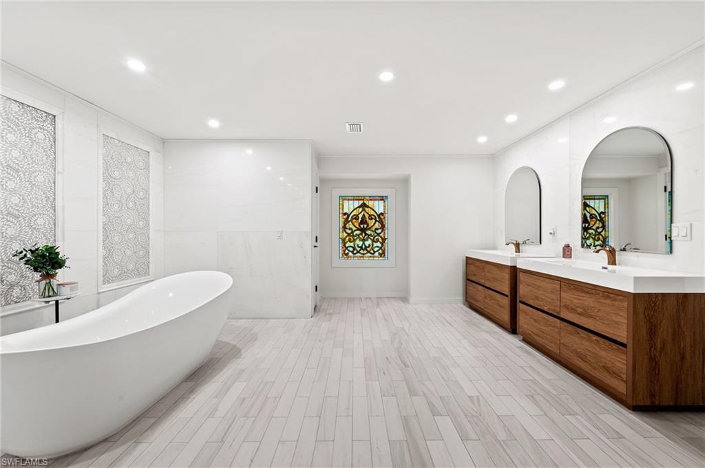 PARK SHORE - Residential