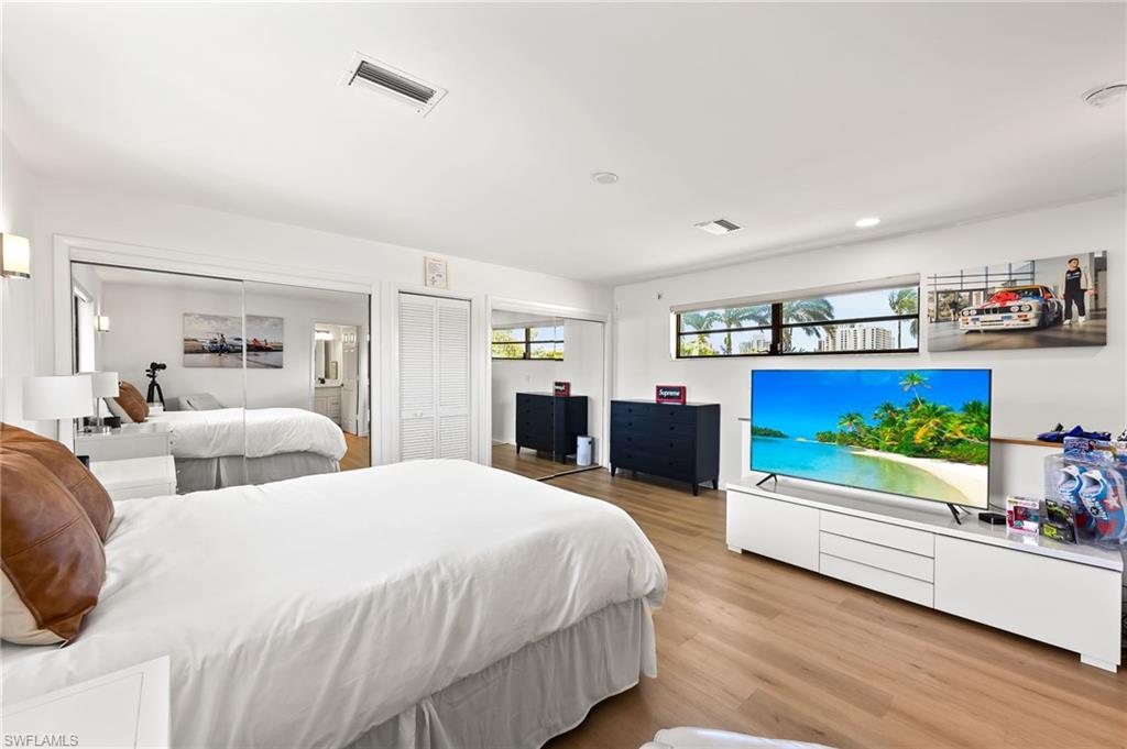 PARK SHORE - Residential