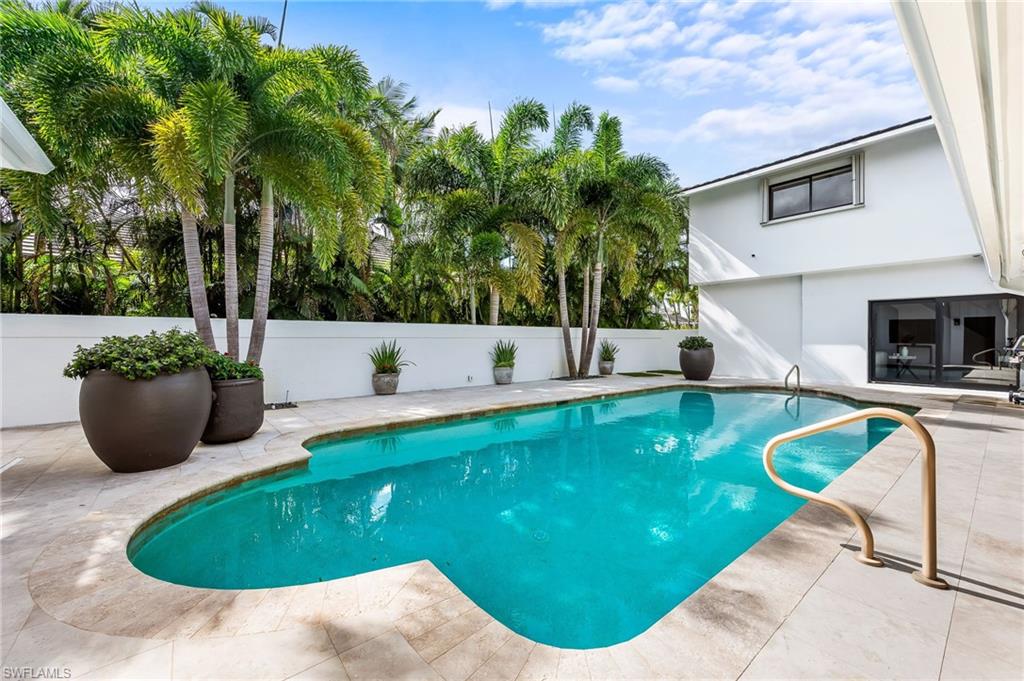 PARK SHORE - Residential