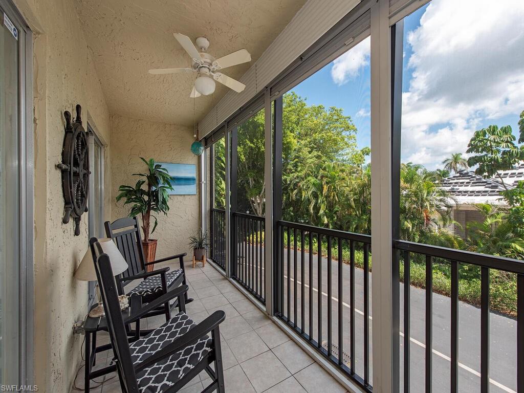 HIDDEN LAKE VILLAS - Residential