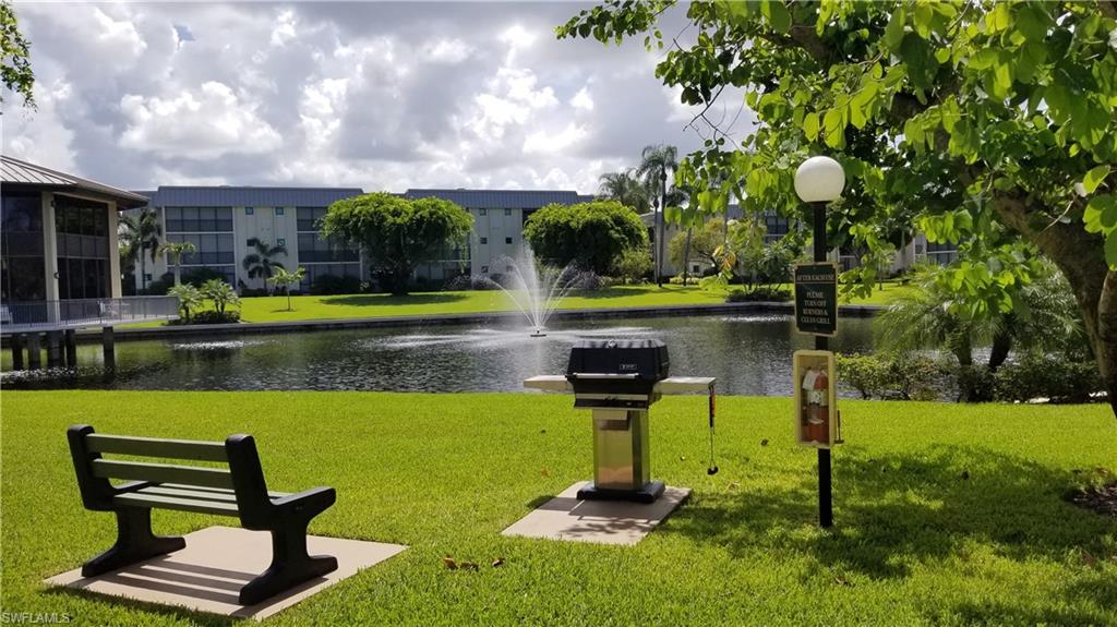 HIDDEN LAKE VILLAS - Residential