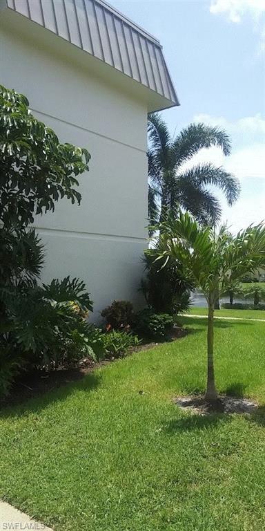 HIDDEN LAKE VILLAS - Residential