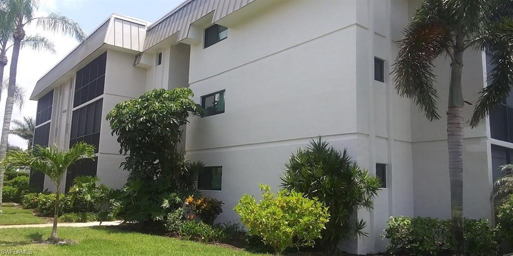 HIDDEN LAKE VILLAS - Residential