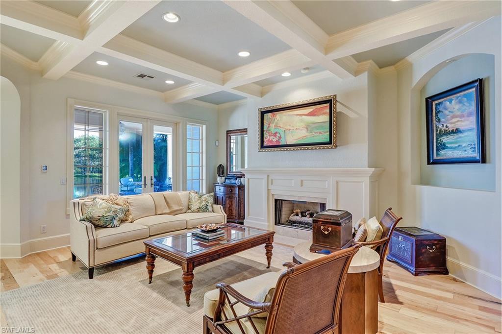 OLDE NAPLES - Residential