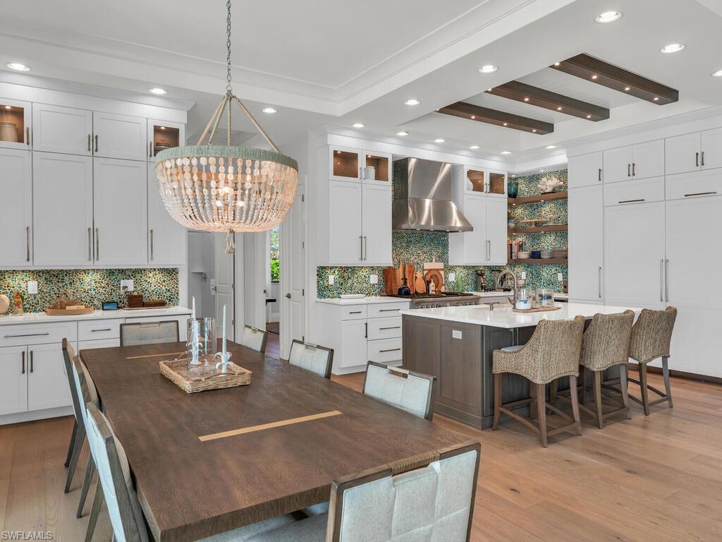 ESTATES - Residential