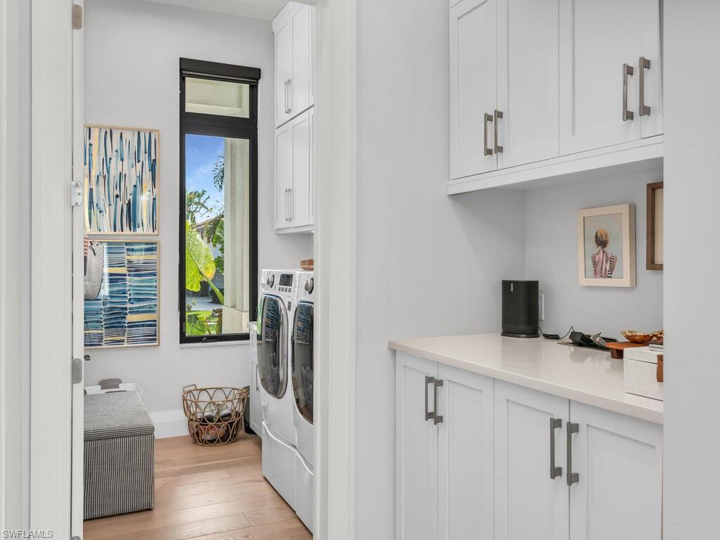 ESTATES - Residential