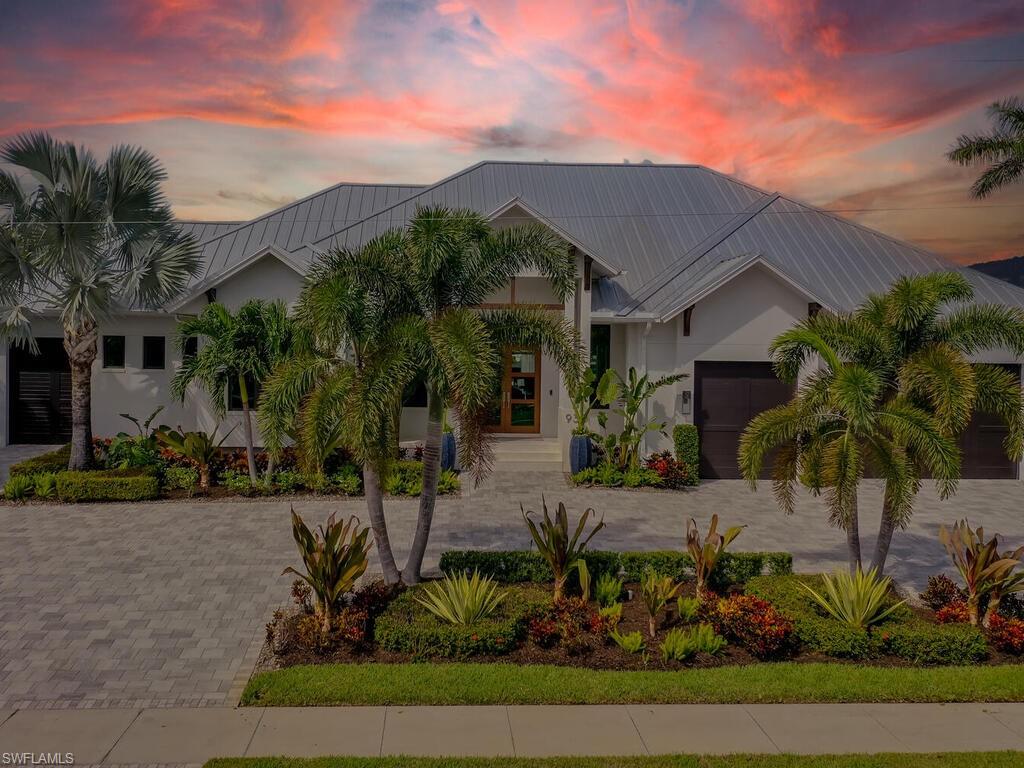 ESTATES - Residential