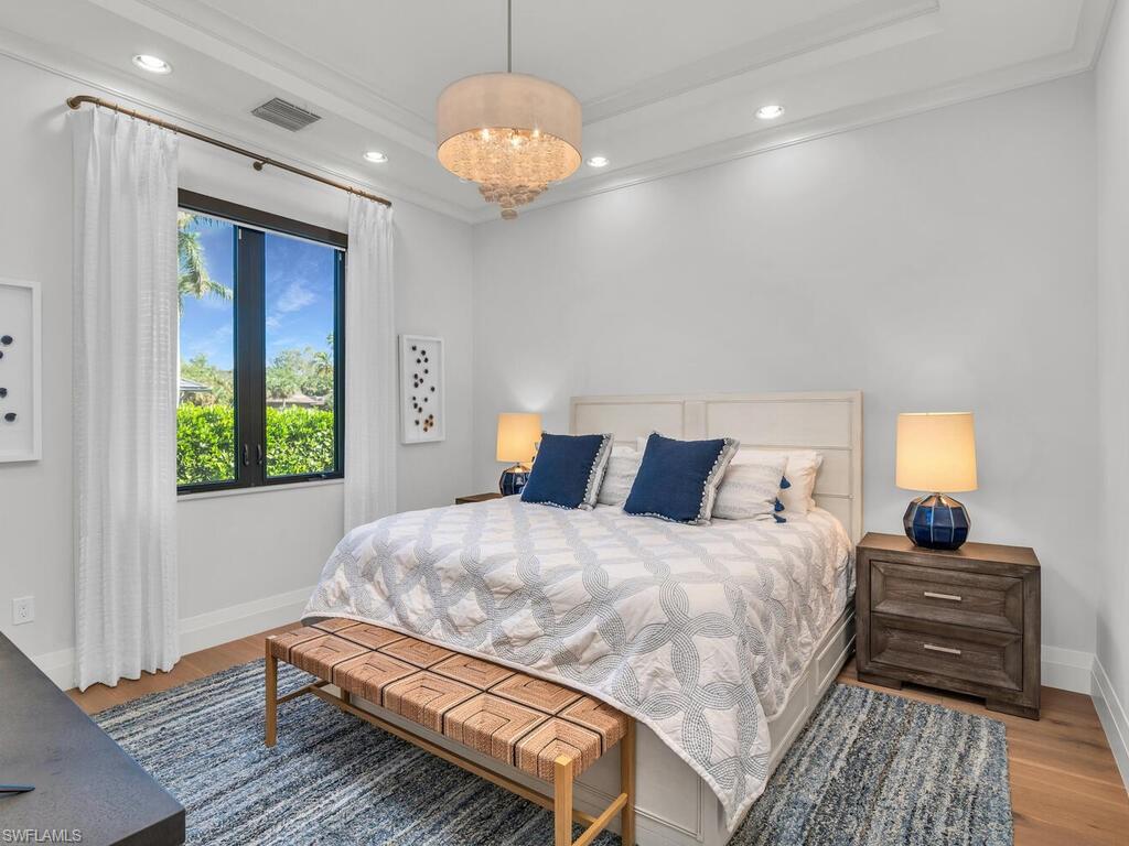 ESTATES - Residential