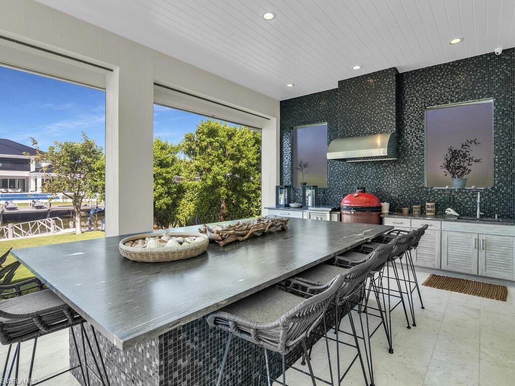 ESTATES - Residential