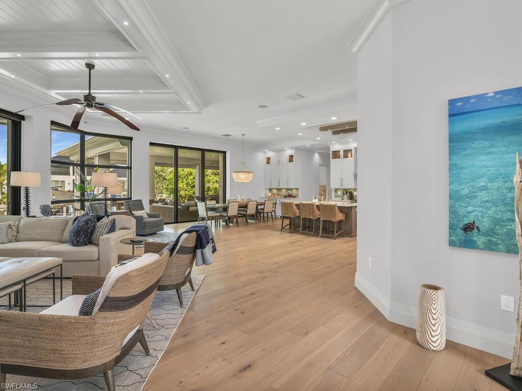 ESTATES - Residential