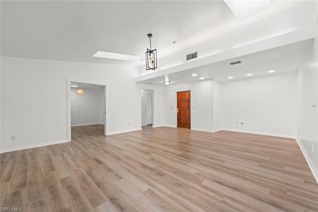 WYLDEWOOD LAKES CONDO - Residential