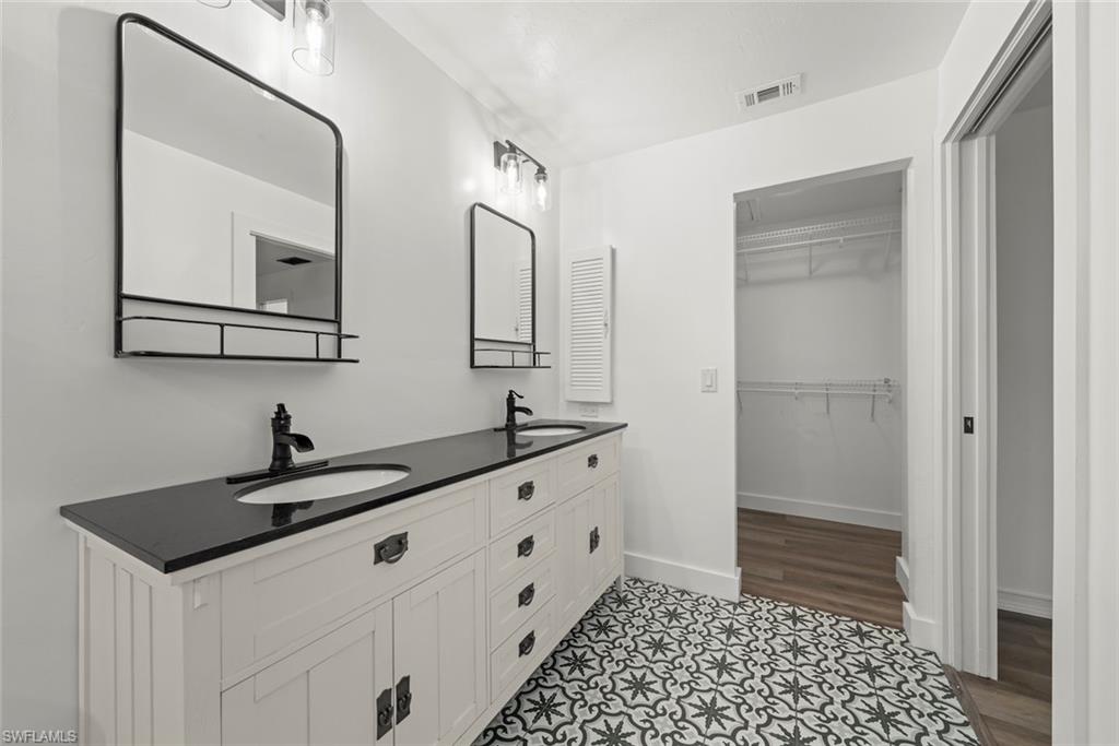 WYLDEWOOD LAKES CONDO - Residential