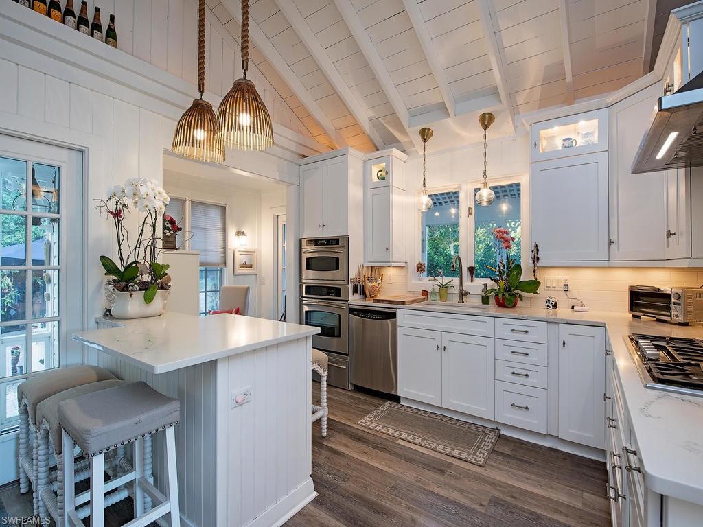 AQUALANE SHORES - Residential