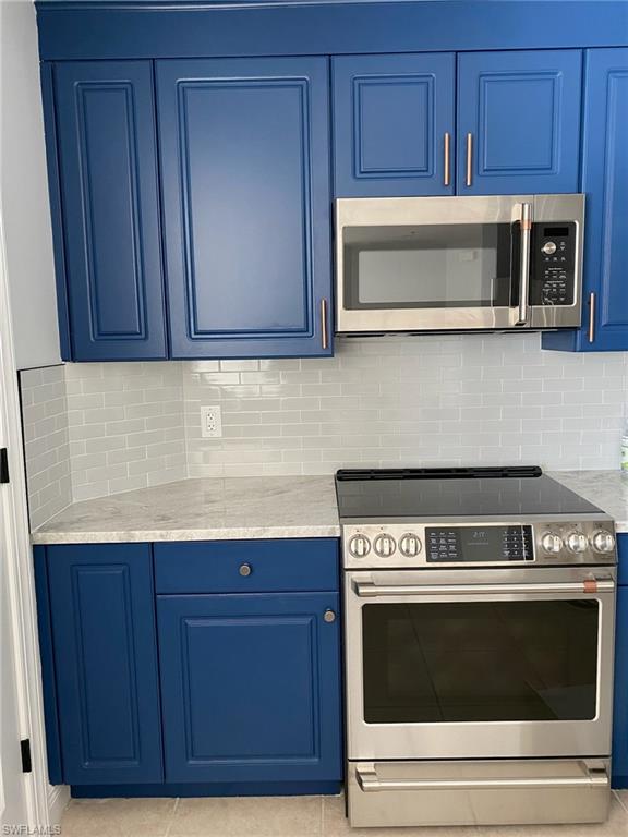 RIVIERA - Residential