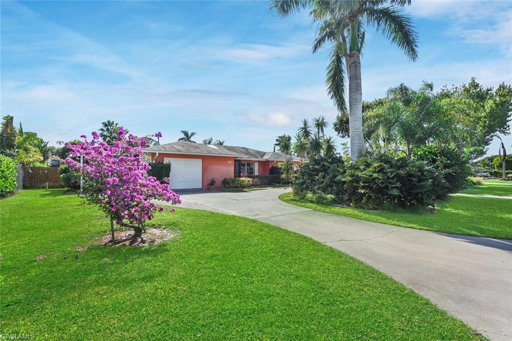 NAPLES PARK - Residential