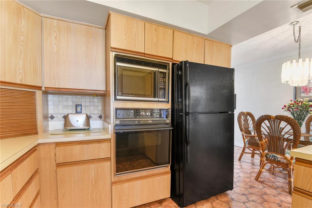 NAPLES PARK - Residential