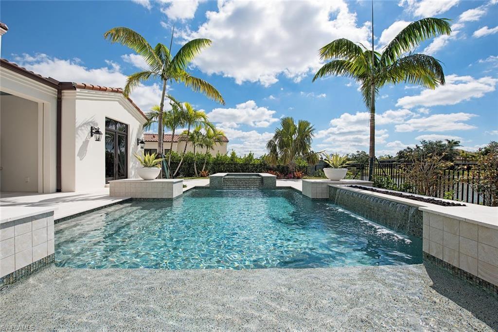 LUCARNO - Residential