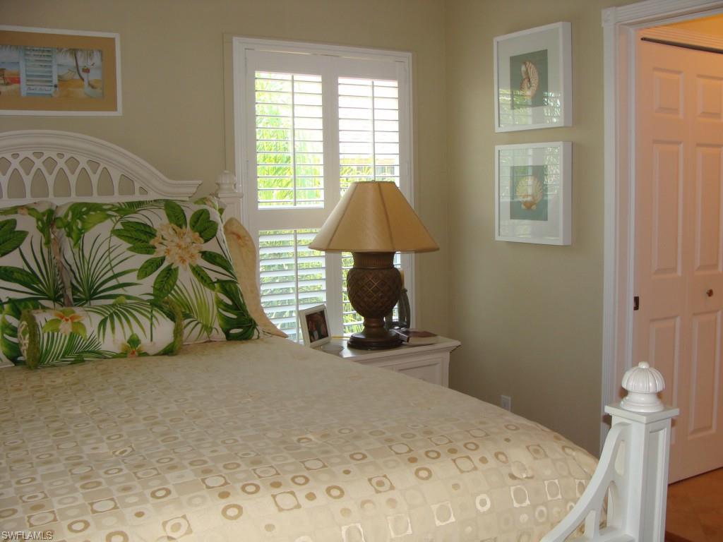 CAPTAINS COVE CONDO - Residential