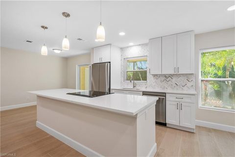 8256 Charter Club CIR 5 FORT MYERS FL 33919