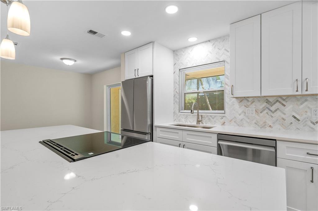 CLUB AT CRYSTAL LAKE CONDOMINIUM - Residential