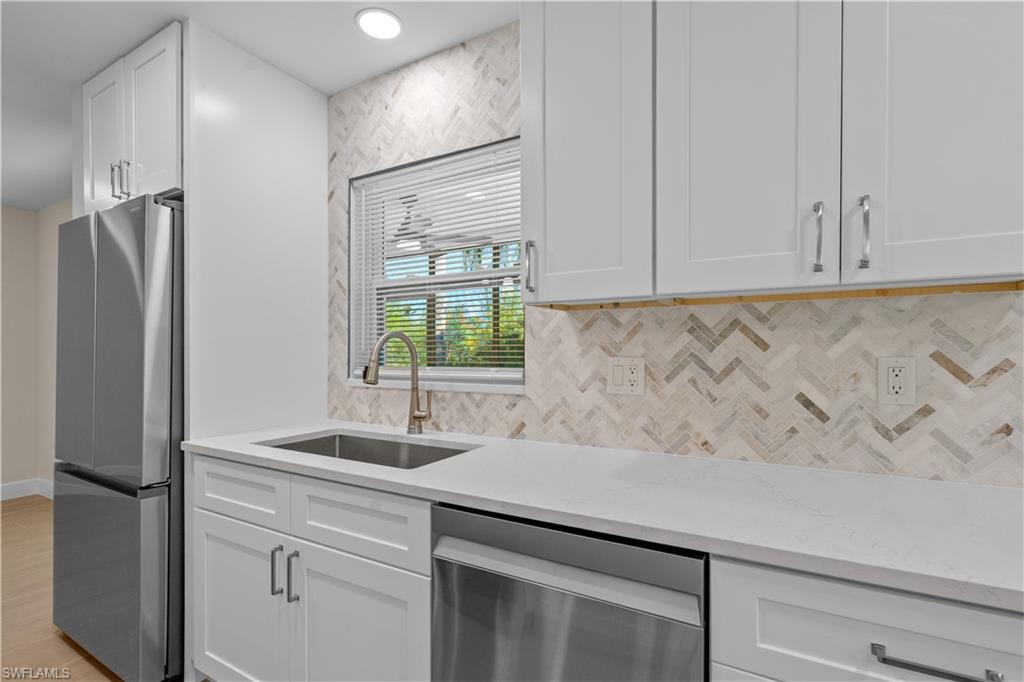 CLUB AT CRYSTAL LAKE CONDOMINIUM - Residential